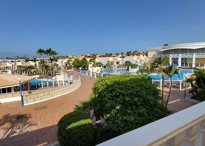 아파트 The Palms Poolview Balcony 산미겔데아보나